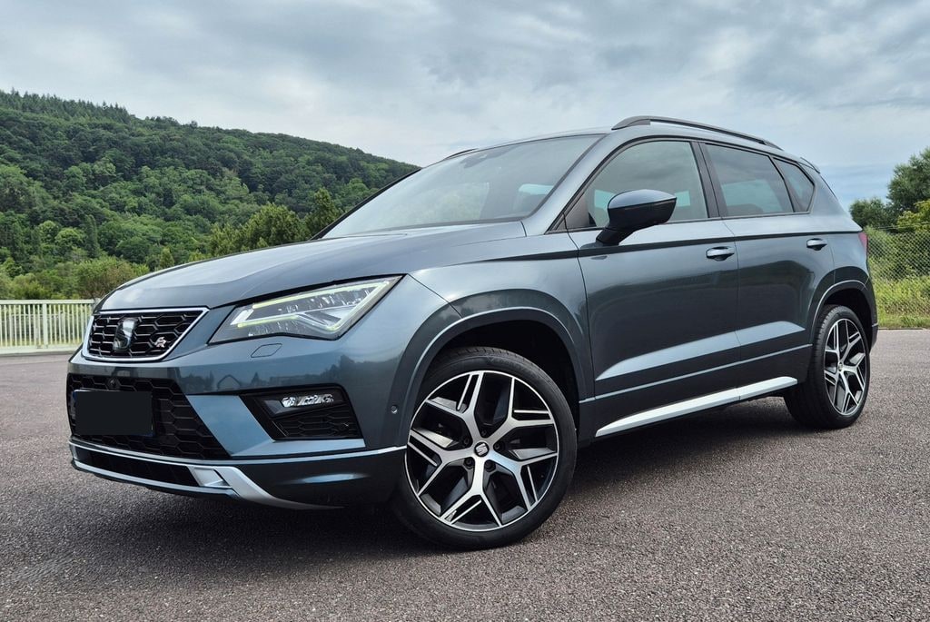 Seat Ateca 2.0 TSI FR 4Drive, DSG, Leder, LED, Erstzulassung 07/2019, 98.400 Kilometer, Grau