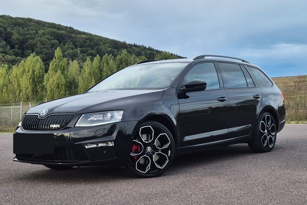 Skoda Octavia Combi RS 2.0 TSI, Kamera, Leder, Erstzulassung 07/2016, 79.600 Kilometer, Schwarz